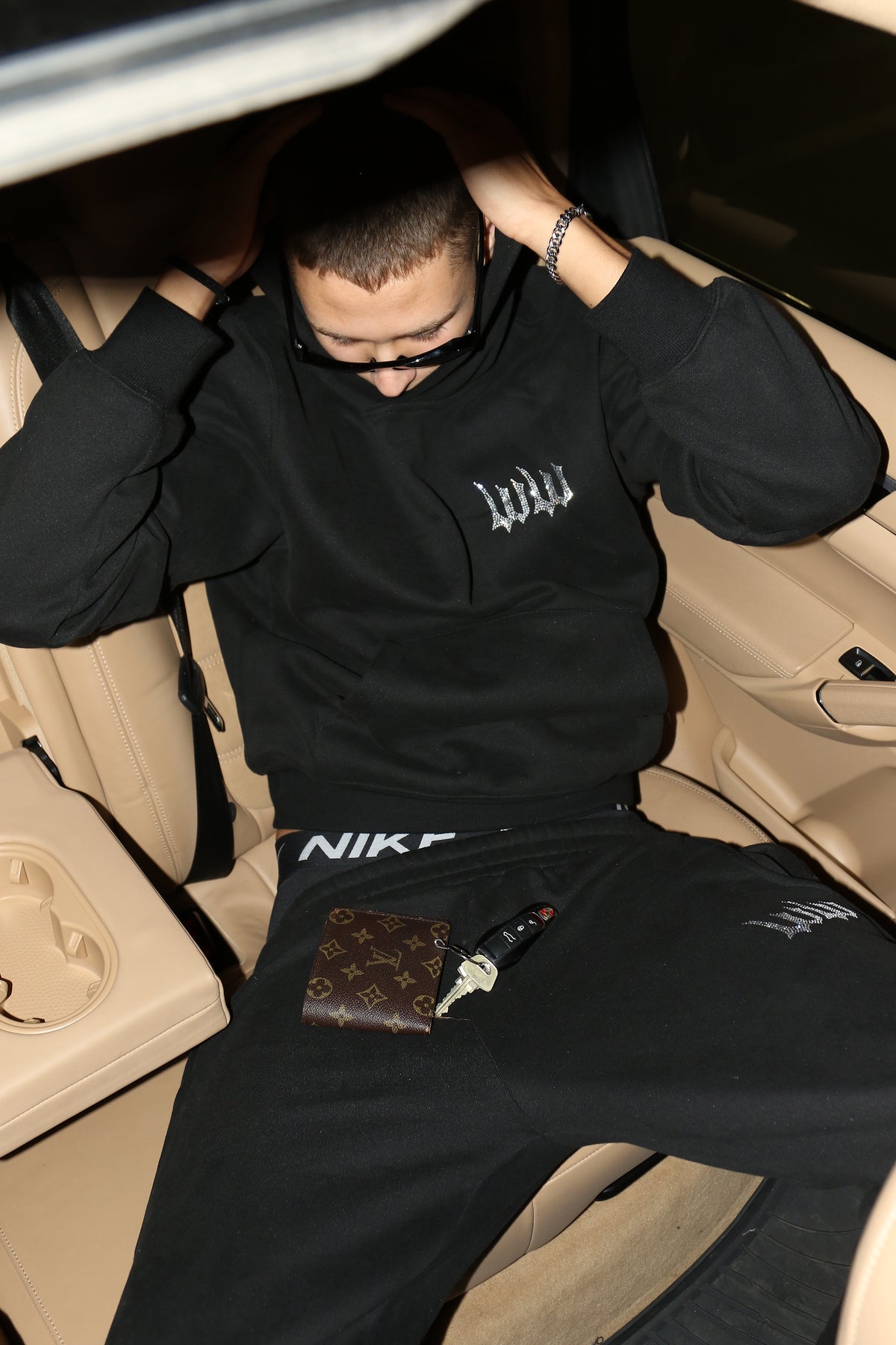 UNIFORM SWEATS